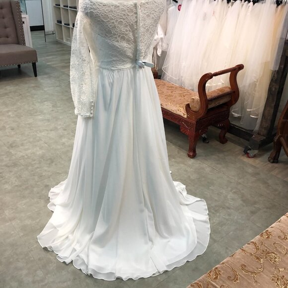 SAMPLE A-Line Lace Long Sleeve Wedding Dress, Off-the-shoulder Bateau,  POCKETS - Picture 8 of 12